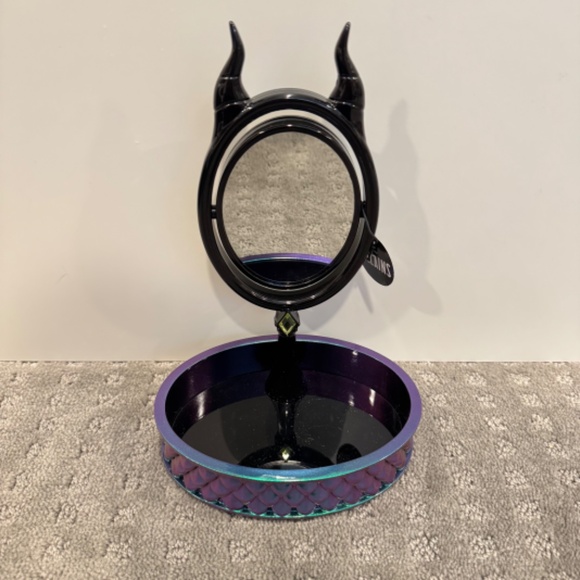 Bath & Body Works Maleficent Dragon Castle Pedestal + Body Care Tray Bundle NWT - Picture 8 of 9